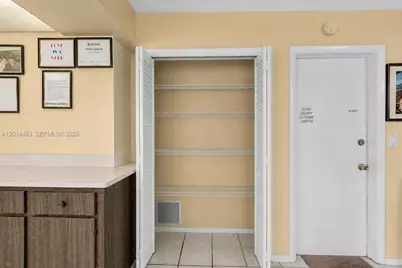 9261 SW 55th St, Cooper City, FL 33328 - Photo 25