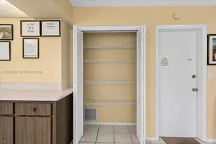 9261 SW 55th St, Cooper City, FL 33328 - Photo 25