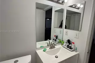 6955 NW 186th St, Hialeah, FL 33015 - Photo 17