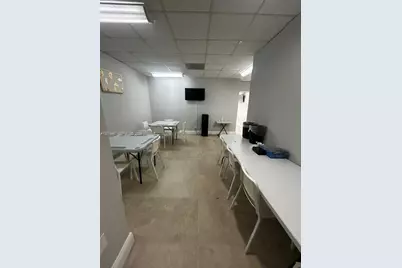 900 W 49th St, Hialeah, FL 33012 - Photo 11