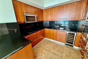 1331 Brickell Bay Dr, Miami, FL 33131 - Photo 17