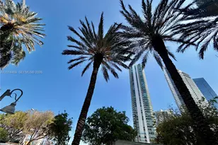 1331 Brickell Bay Dr, Miami, FL 33131 - Photo 35