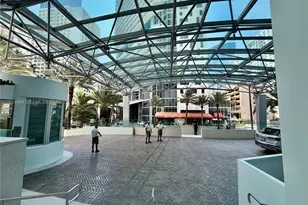 1331 Brickell Bay Dr, Miami, FL 33131 - Photo 45