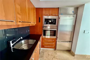 1331 Brickell Bay Dr, Miami, FL 33131 - Photo 19