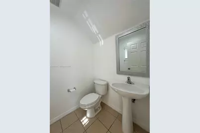 324 NE 3rd St #D, Hallandale Beach, FL 33009 - Photo 19