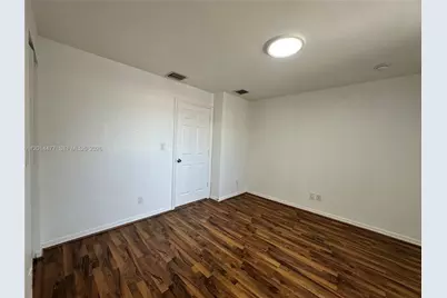 324 NE 3rd St #D, Hallandale Beach, FL 33009 - Photo 23