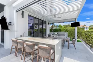 731 NE 69th St, Boca Raton, FL 33487 - Photo 43