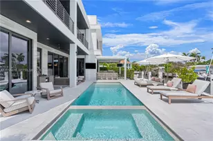 731 NE 69th St, Boca Raton, FL 33487 - Photo 9
