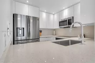 185 SE 14th Terrace, Miami, FL 33131 - Photo 7