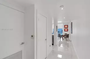 185 SE 14th Terrace, Miami, FL 33131 - Photo 3