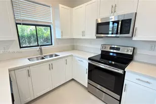 3469 W 106th St, Hialeah, FL 33018 - Photo 17