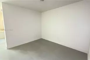 3469 W 106th St, Hialeah, FL 33018 - Photo 13