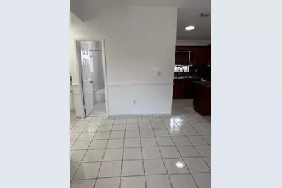 2212 W 74th St #201-28, Hialeah, FL 33016 - Photo 5