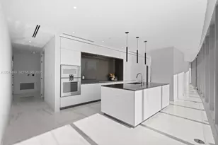 300 Biscayne Blvd Way, Miami, FL 33131 - Photo 3