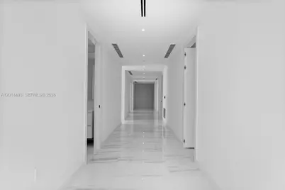 300 Biscayne Blvd Way #3801, Miami, FL 33131 - Photo 11