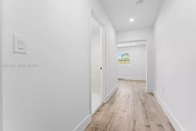 9720 NW 24th Pl #B, Sunrise, FL 33322 - Photo 7