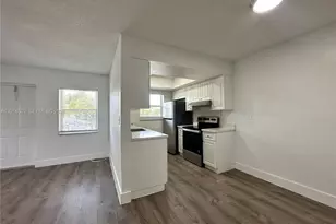 3660 NE 11th Ave, Oakland Park, FL 33334 - Photo 3