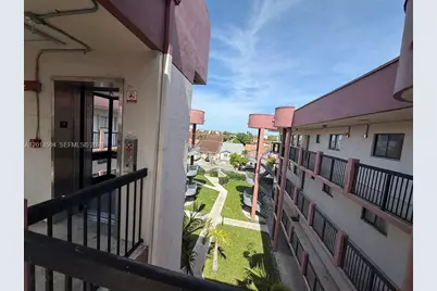 5400 W 21st Ct #403, Hialeah, FL 33016 - Photo 3