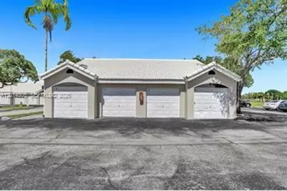 2871 N Oakland Forest Dr #210, Oakland Park, FL 33309 - Photo 27