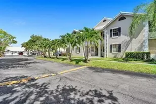 2871 N Oakland Forest Dr, Oakland Park, FL 33309 - Photo 1