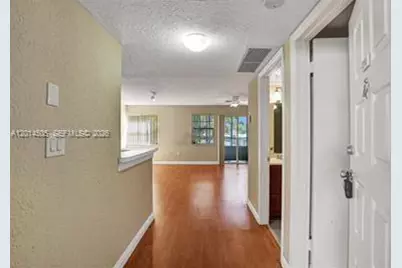 2871 N Oakland Forest Dr #210, Oakland Park, FL 33309 - Photo 25