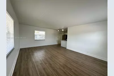 1413 N Dixie Hwy #4, Fort Lauderdale, FL 33304 - Photo 7