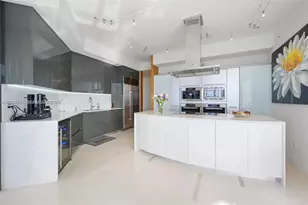 18201 Collins Ave, Sunny Isles Beach, FL 33160 - Photo 9