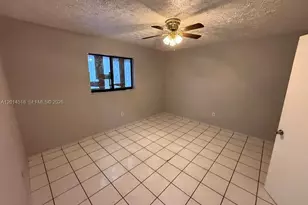 6055 W 19th Ave, Hialeah, FL 33012 - Photo 7