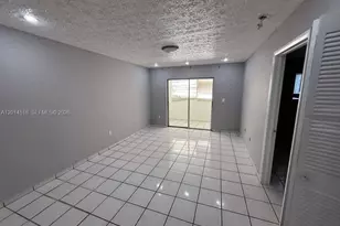 6055 W 19th Ave, Hialeah, FL 33012 - Photo 5