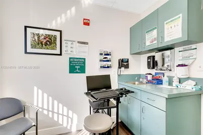 7000 SW 97th Avenue #202, Miami, FL 33173 - Photo 9