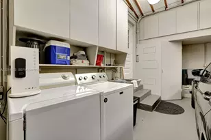 6255 SW 92nd St, Pinecrest, FL 33156 - Photo 23