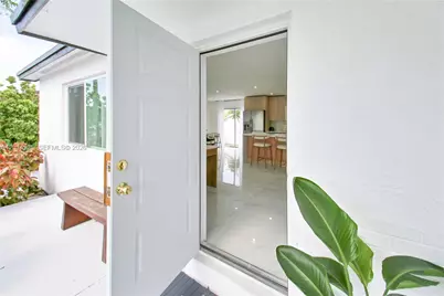 22114 SW 113th Pl, Miami, FL 33170 - Photo 5