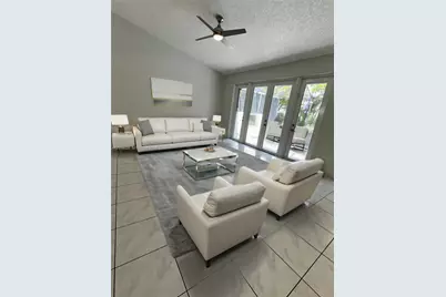 4745 NW 98th Pl, Doral, FL 33178 - Photo 3