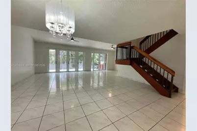 4745 NW 98th Pl, Doral, FL 33178 - Photo 11