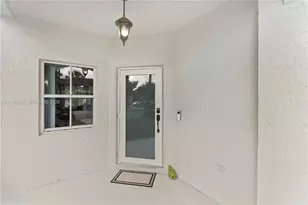 16864 SW 1st Pl, Pembroke Pines, FL 33027 - Photo 3