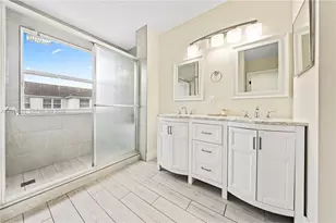 16864 SW 1st Pl, Pembroke Pines, FL 33027 - Photo 25