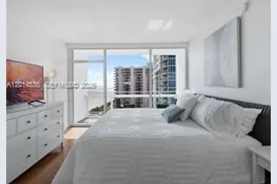 6801 Collins Ave #LPH09, Miami Beach, FL 33141 - Photo 13