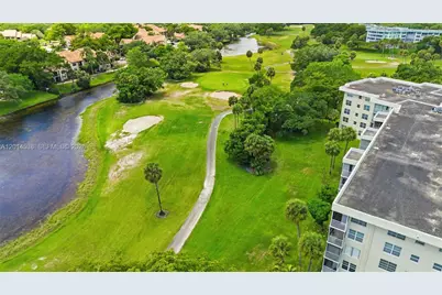 821 Cypress Blvd #307, Pompano Beach, FL 33069 - Photo 7