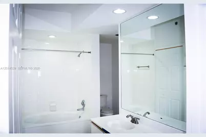 3165 NE 184th St #6304, Aventura, FL 33160 - Photo 17