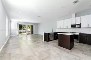 1031 NE 13th Ave, Fort Lauderdale, FL 33304 - Photo 9