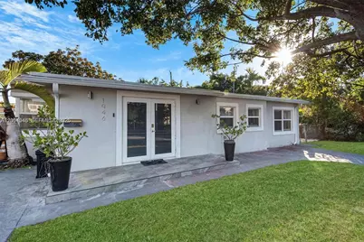 1946 SW 20th St #1946, Miami, FL 33145 - Photo 35