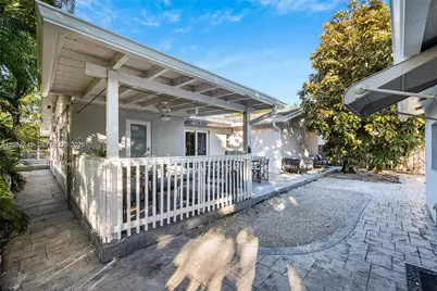 1946 SW 20th St #1946, Miami, FL 33145 - Photo 29