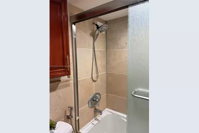2780 NE 183rd St #1, Aventura, FL 33160 - Photo 7