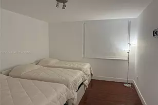 19555 E Country Club Dr, Aventura, FL 33180 - Photo 21