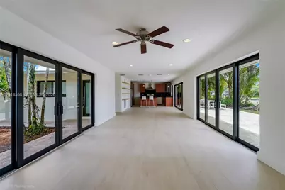 5920 SW 63rd Ct, South Miami, FL 33143 - Photo 5