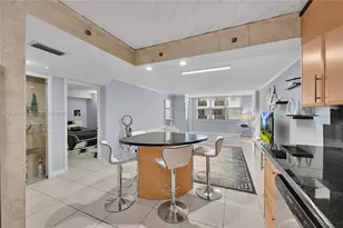 6039 Collins Ave, Miami Beach, FL 33140 - Photo 17