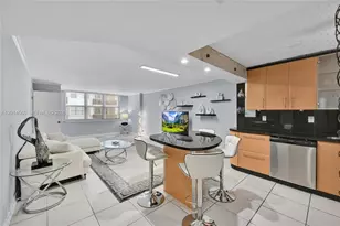6039 Collins Ave, Miami Beach, FL 33140 - Photo 25
