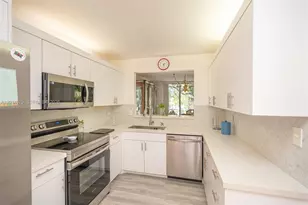 3350 Torremolinos Ave, Doral, FL 33178 - Photo 5