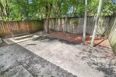 117 SE 3rd Ave #9, Hallandale Beach, FL 33009 - Photo 21
