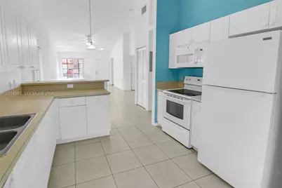117 SE 3rd Ave #9, Hallandale Beach, FL 33009 - Photo 11